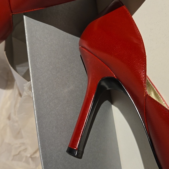 Pumps - Picture 6 of 6